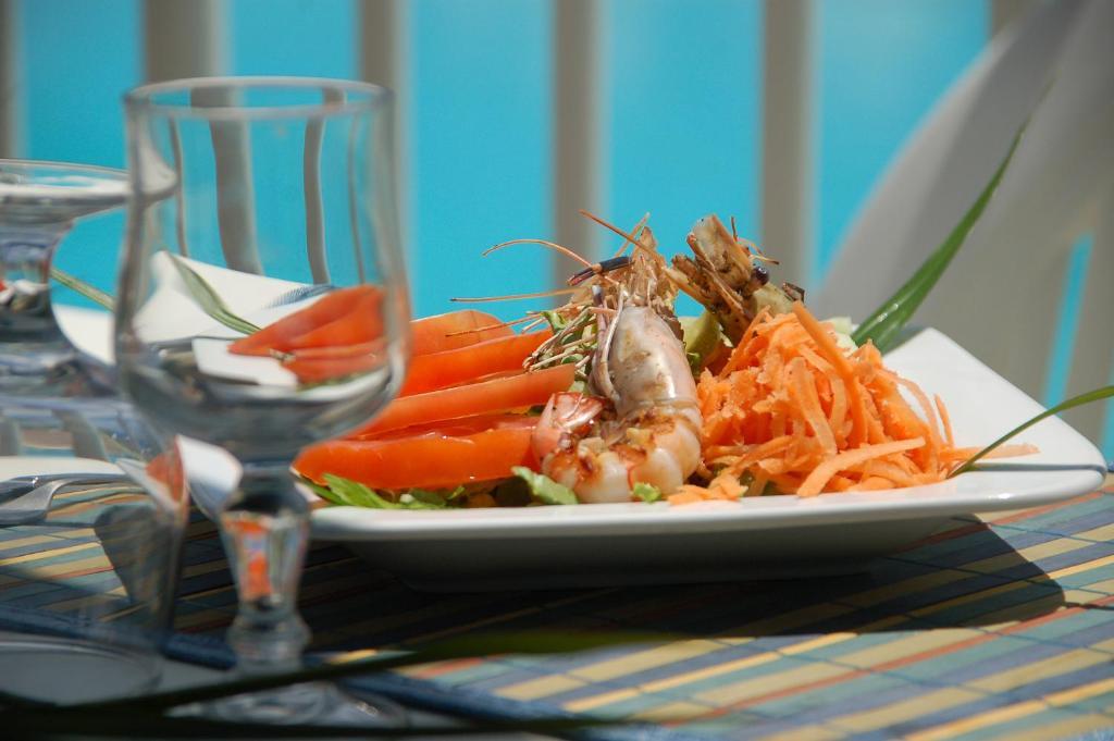 לה דיאמנט Marine Hotel Diamant מראה חיצוני תמונה